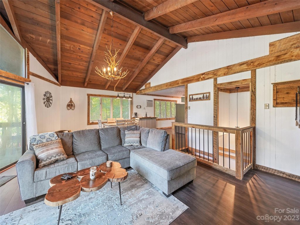 19 Sassafras Lane