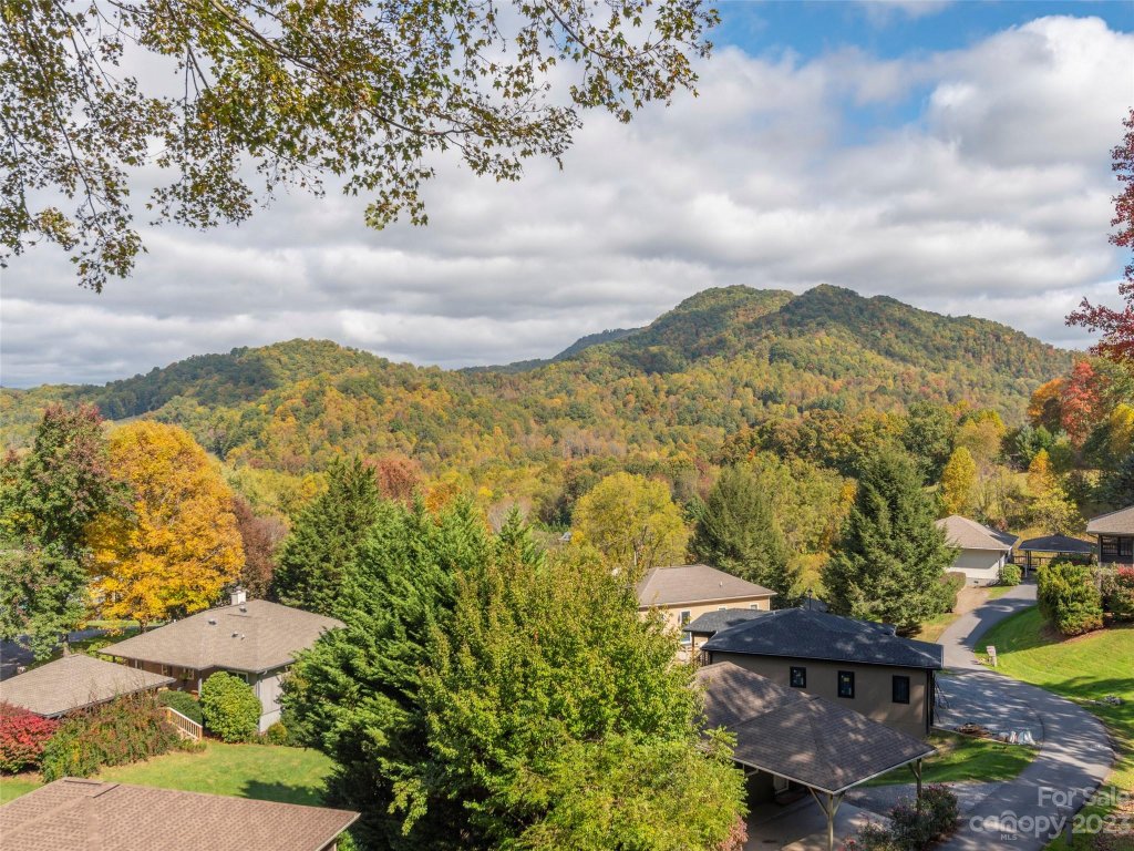 176 Winghaven Heights