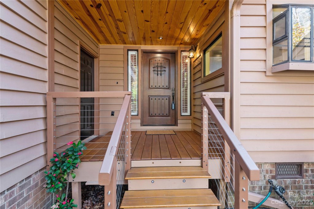 8970 Saint Croix Lane