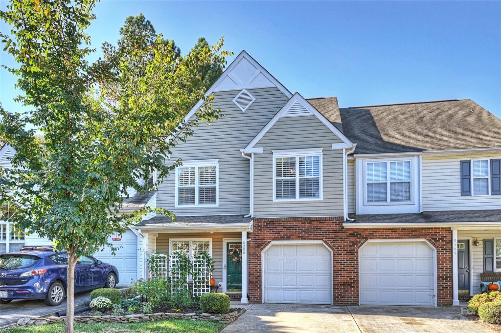 8206 Churchton Place