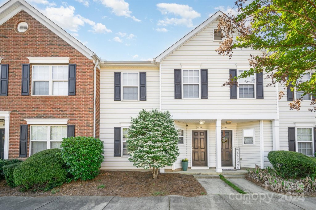 7539 Pilot Cove Court
