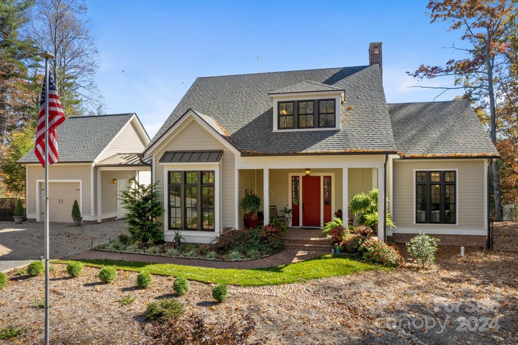 973 Whites Lake Boulevard