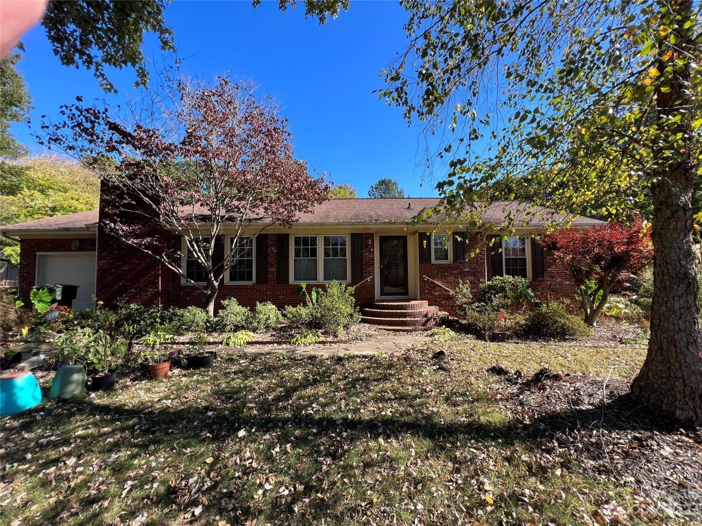 2425 Old Cedarwood Drive