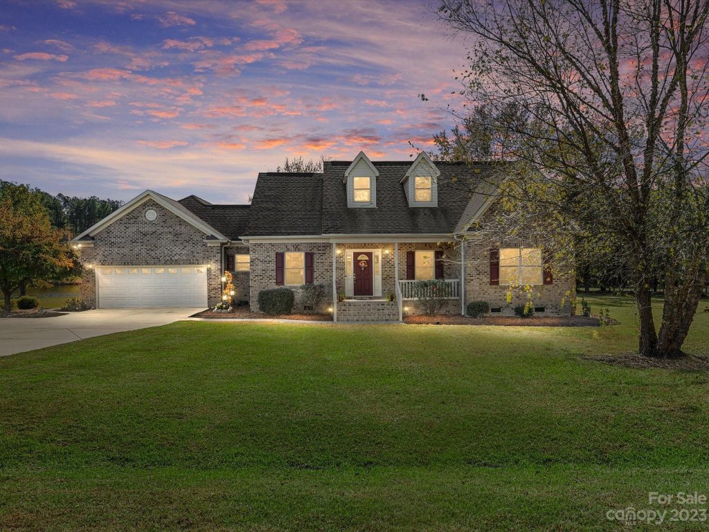 5127 Pond Bluff Drive