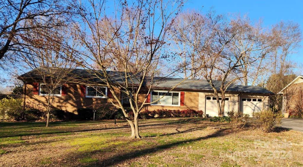 1872 Rock Springs Circle