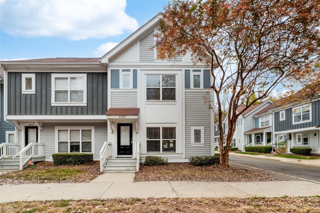 446 W Worthington Avenue 9