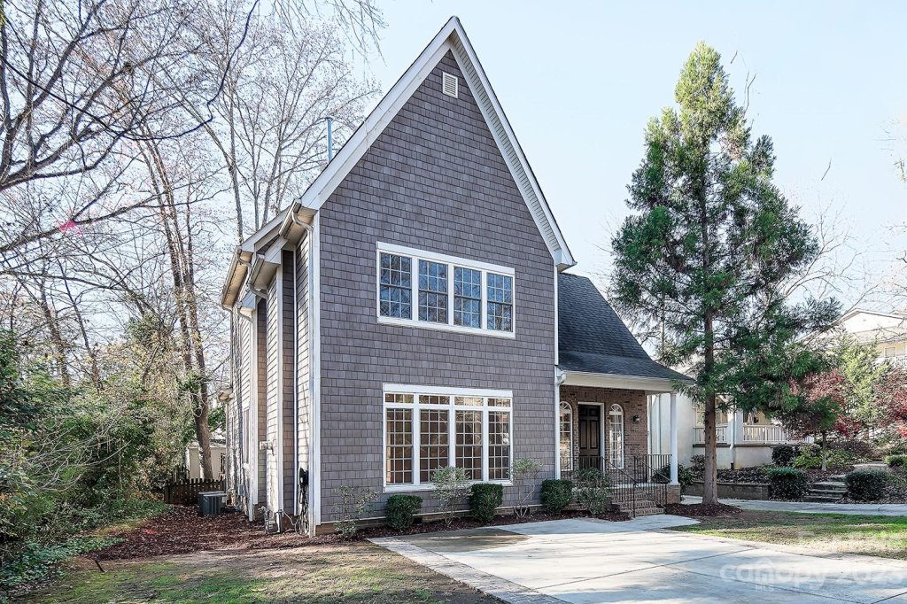 4136 Bloomdale Drive