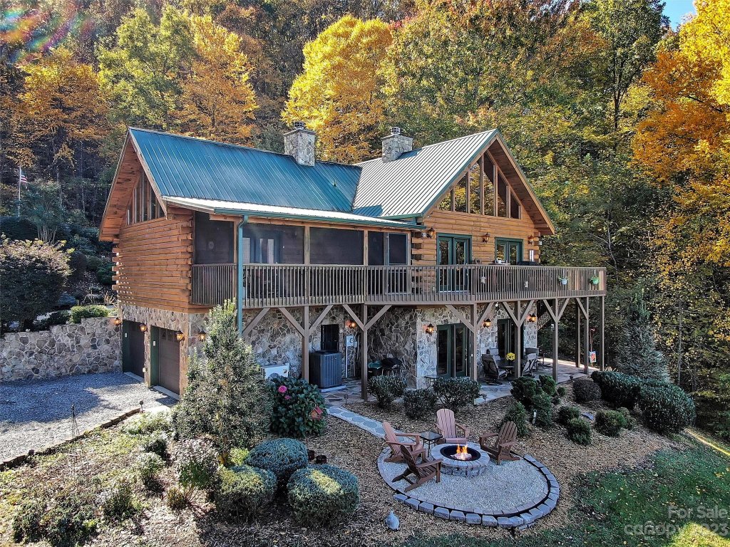 738 Sequoyah Drive