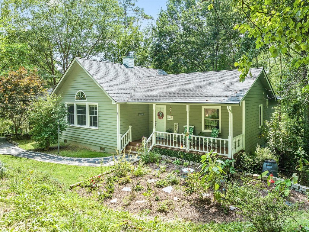 7 Knoll Ridge Lane