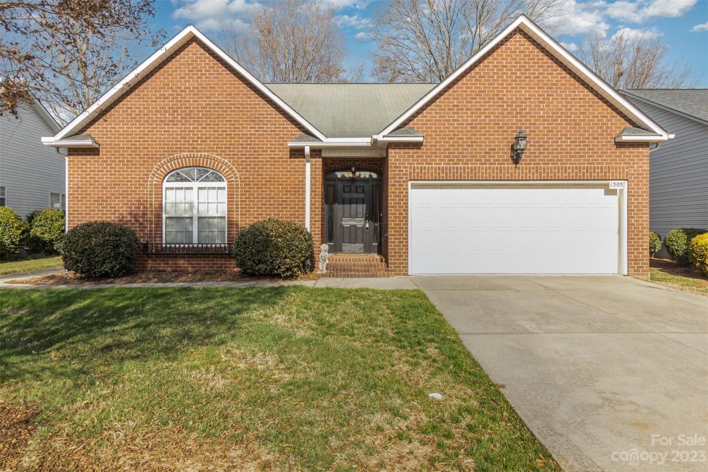 1305 Overhill Road L20