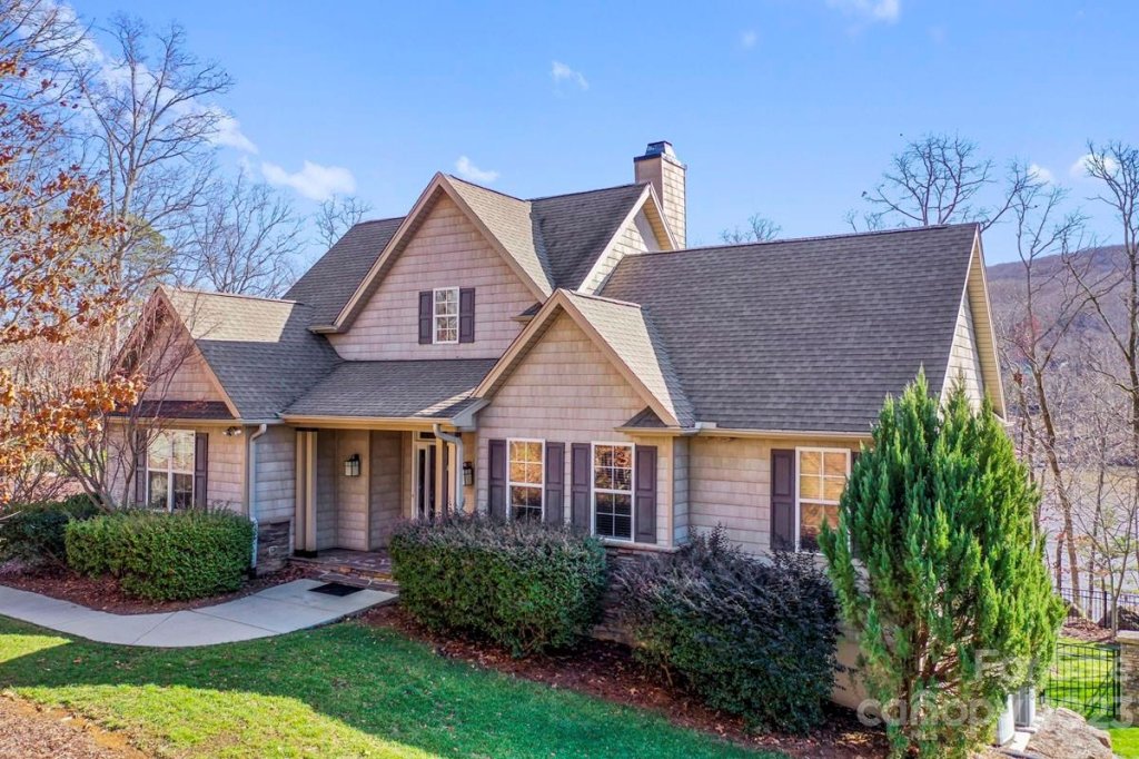 242 Harbor Drive