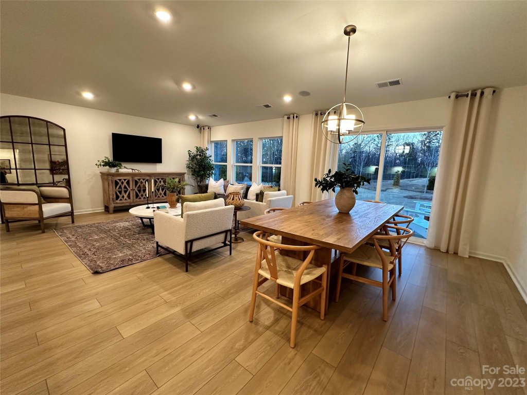 11019 Redcoat Hill Lane