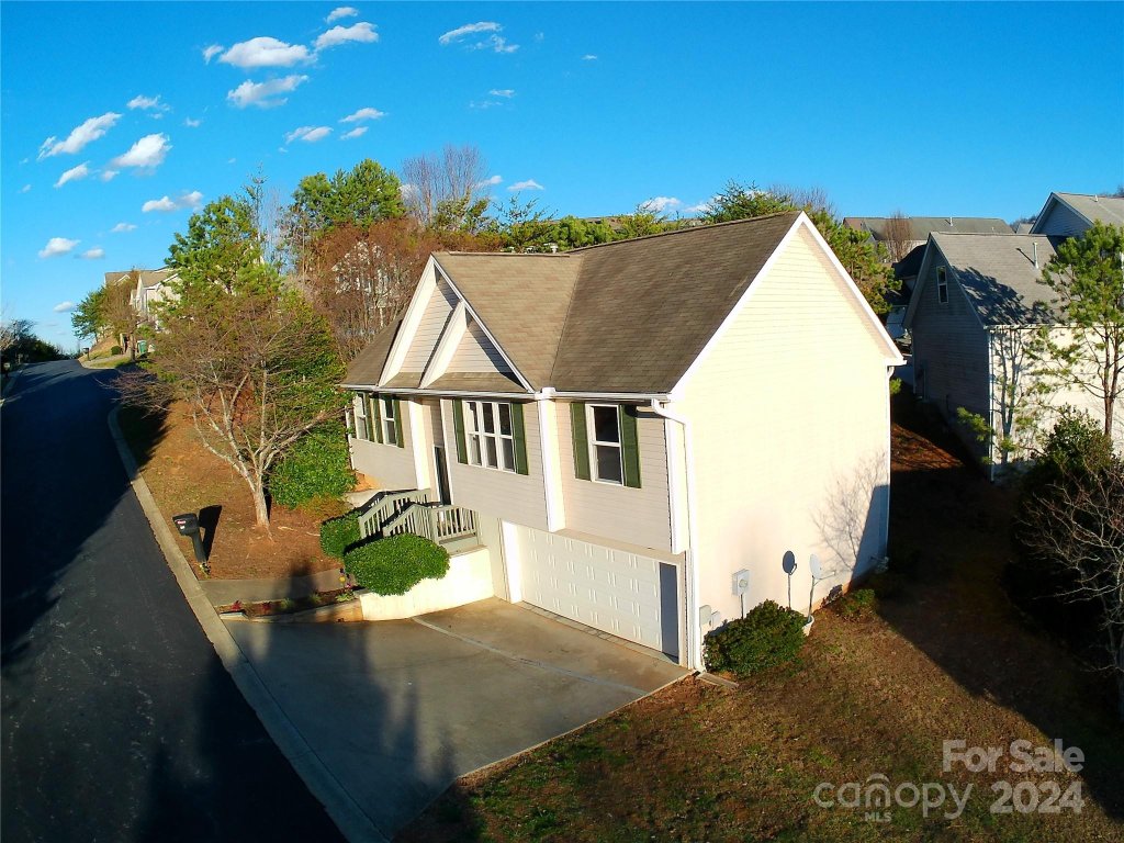 106 Paper Birch Avenue