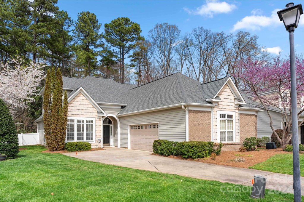 113 Ivy Creek Lane