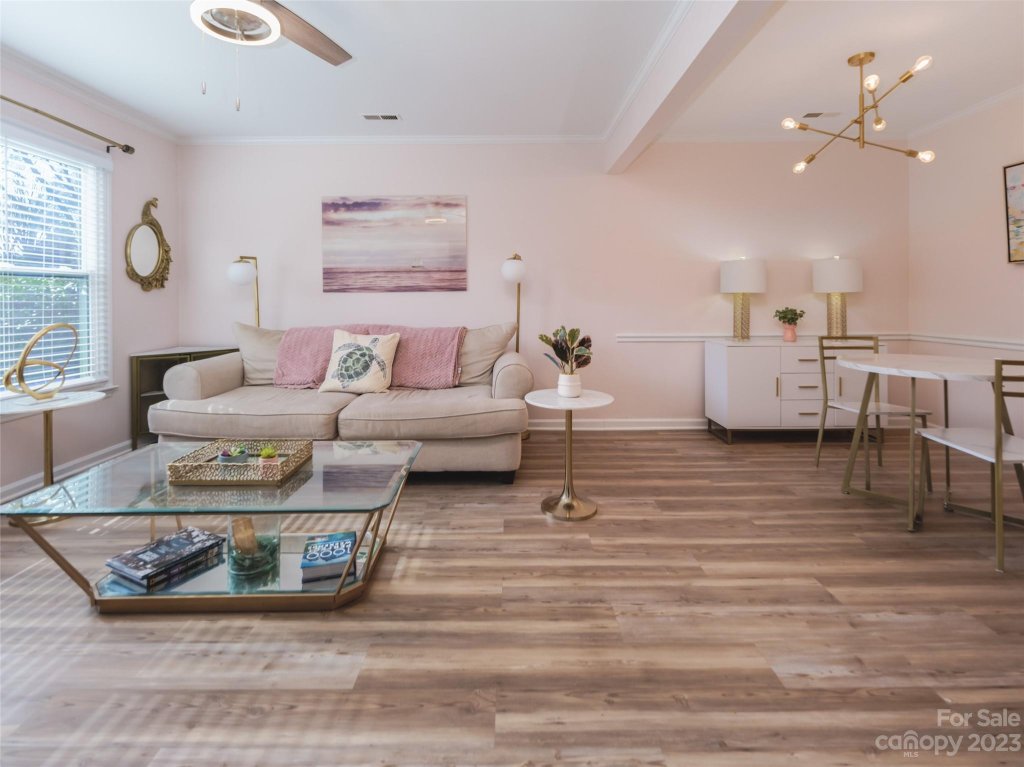 5916 Crape Myrtle Lane