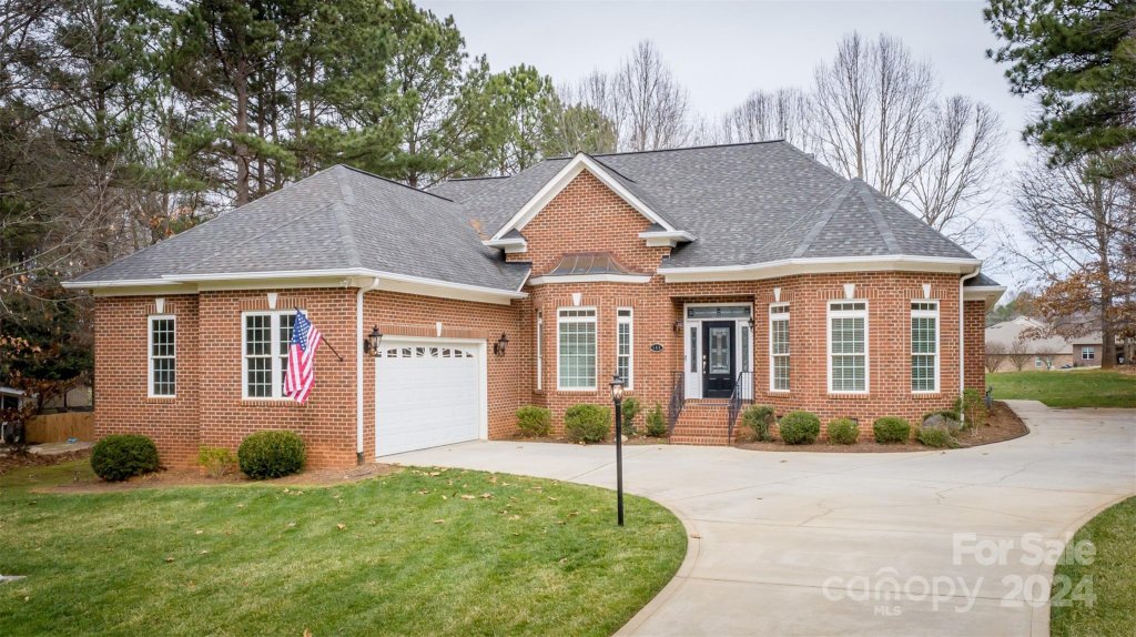 144 Honeysuckle Creek Loop