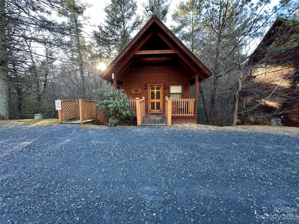 49 Creekside Loop