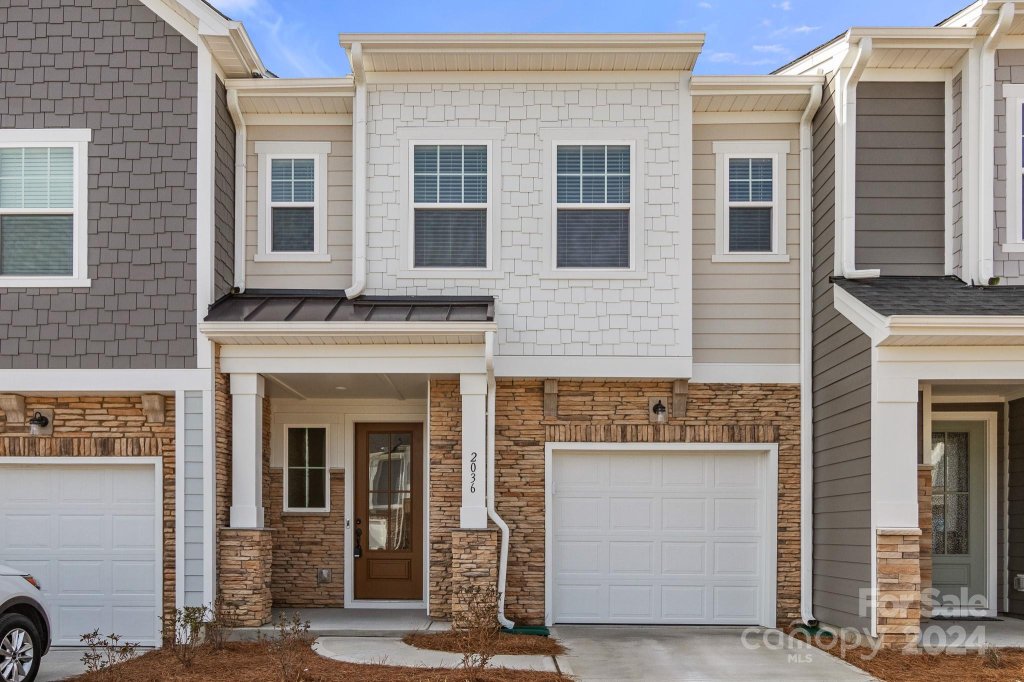 2036 Howell Creek Way