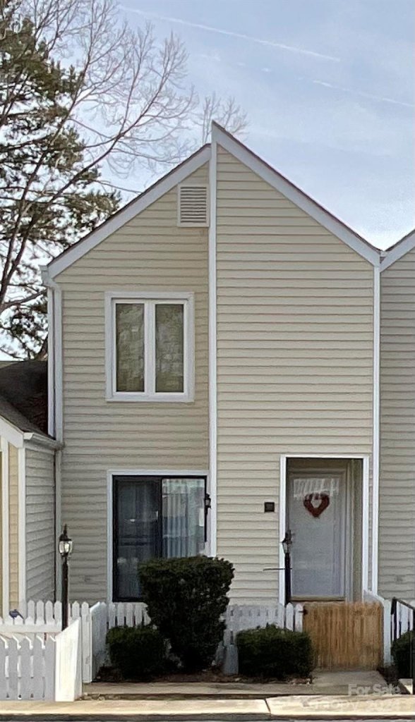307 Eastwood Drive