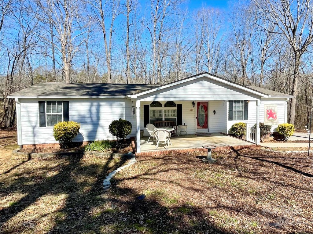 1070 Westchester Drive