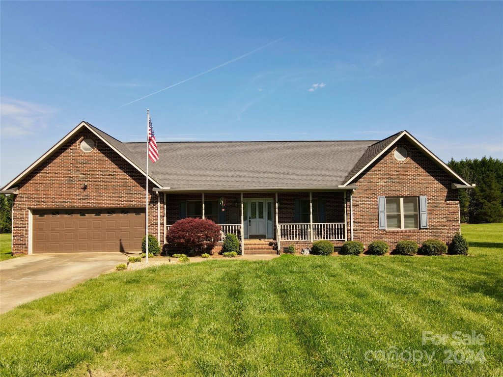 230 Meadow Oaks Drive