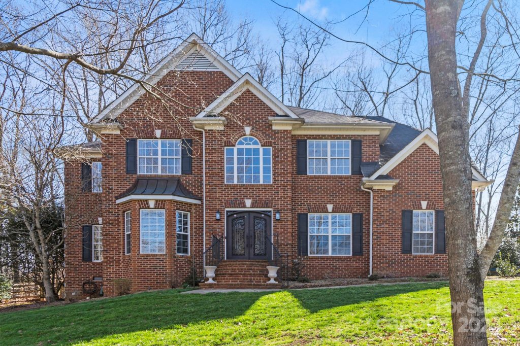 1008 Potters Bluff Road