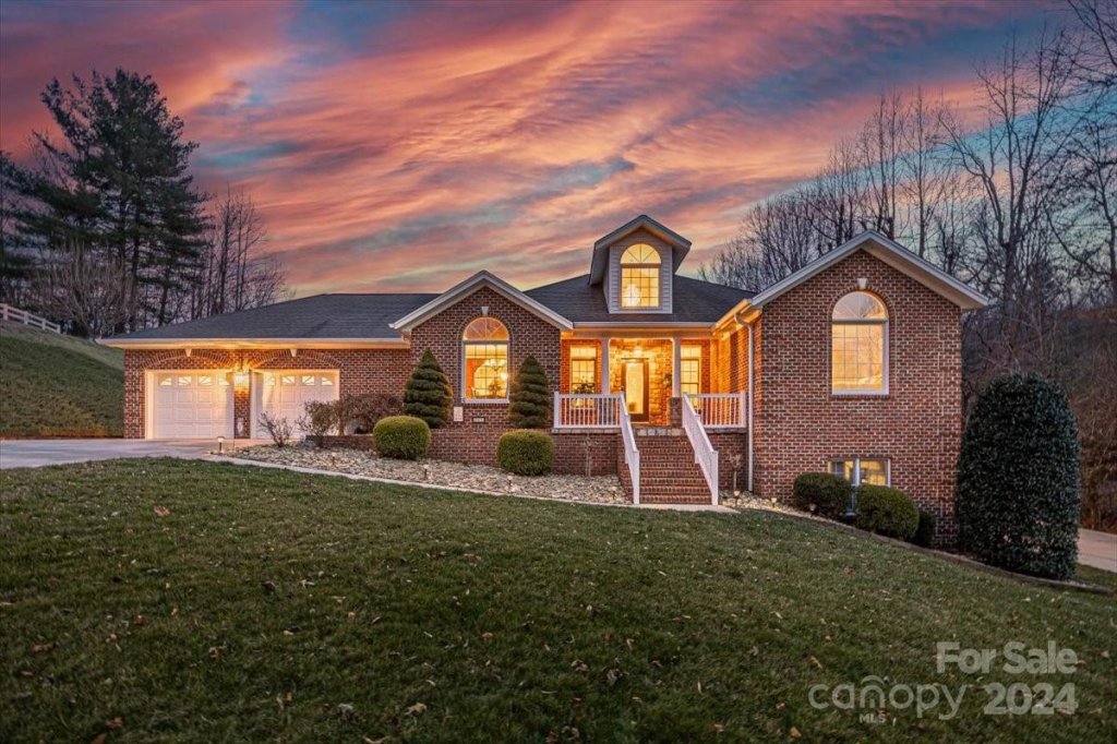 501 Golfview Court