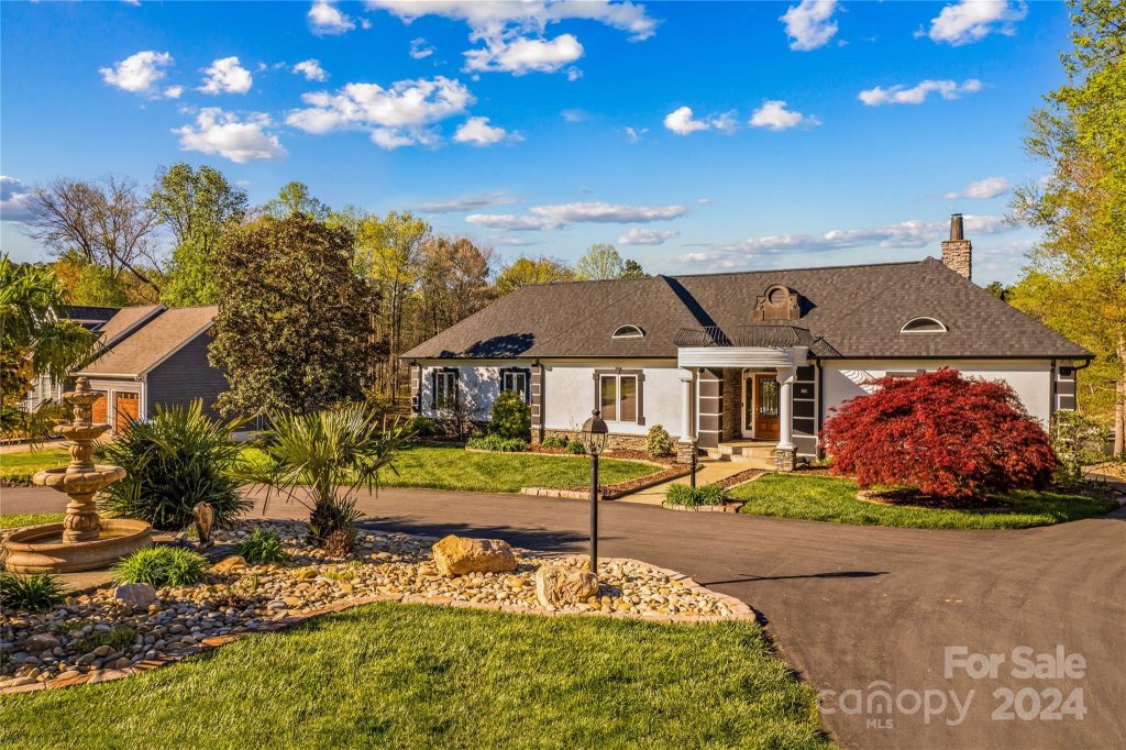 8593 Blue Heron Drive