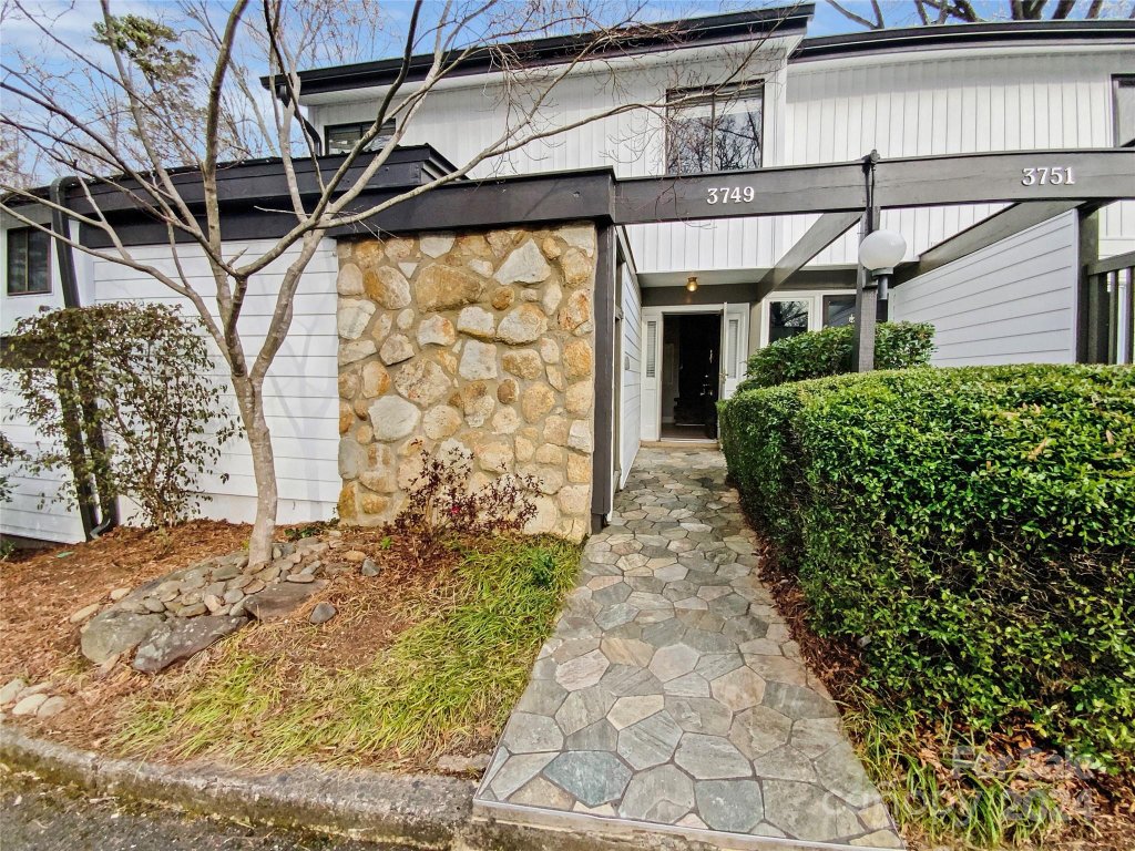 3749 Winding Creek Lane