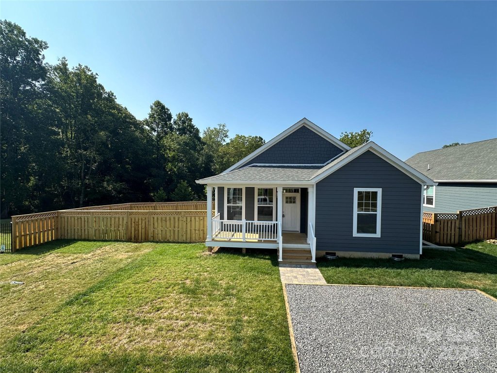 1121 Blueview Drive