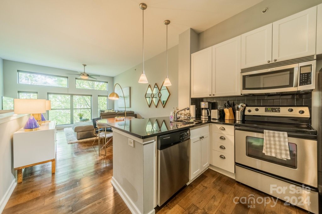 2125 Southend Drive 403