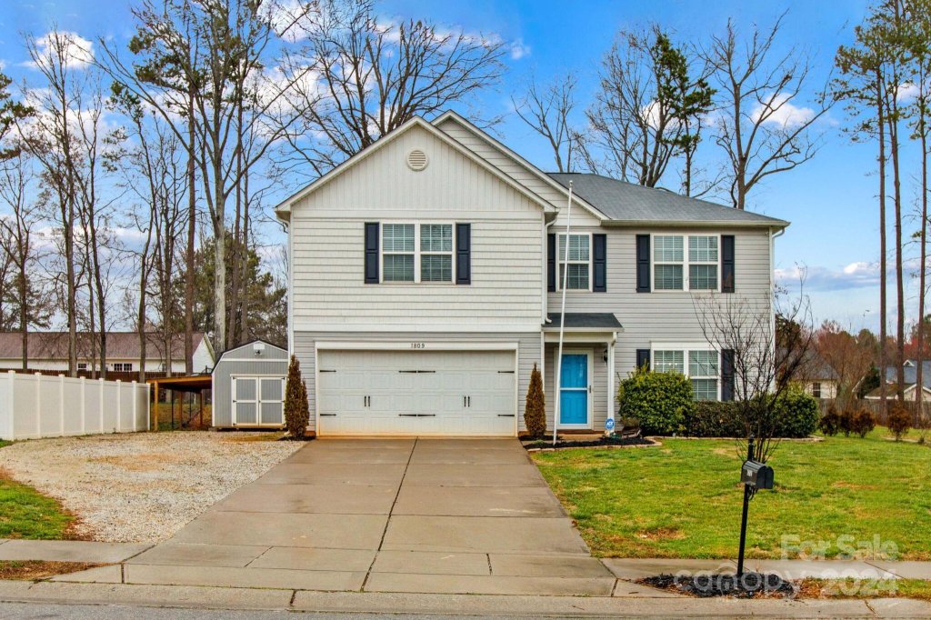 1809 Woodbridge Drive