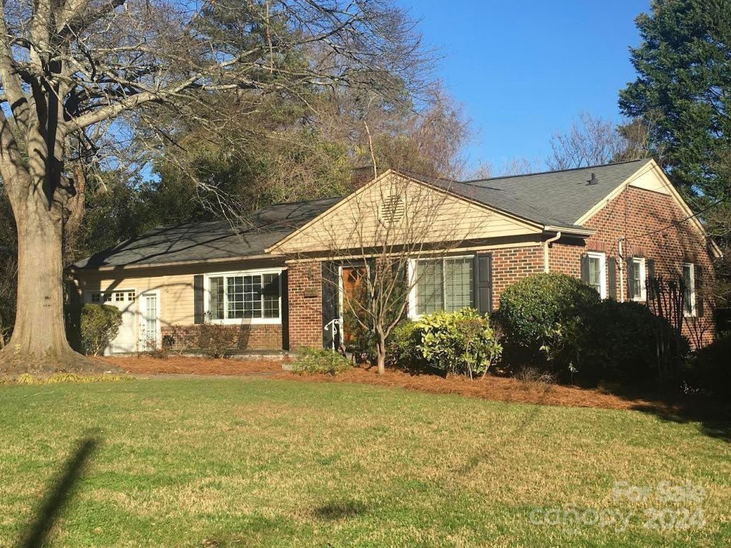 1701 Fairfield Drive