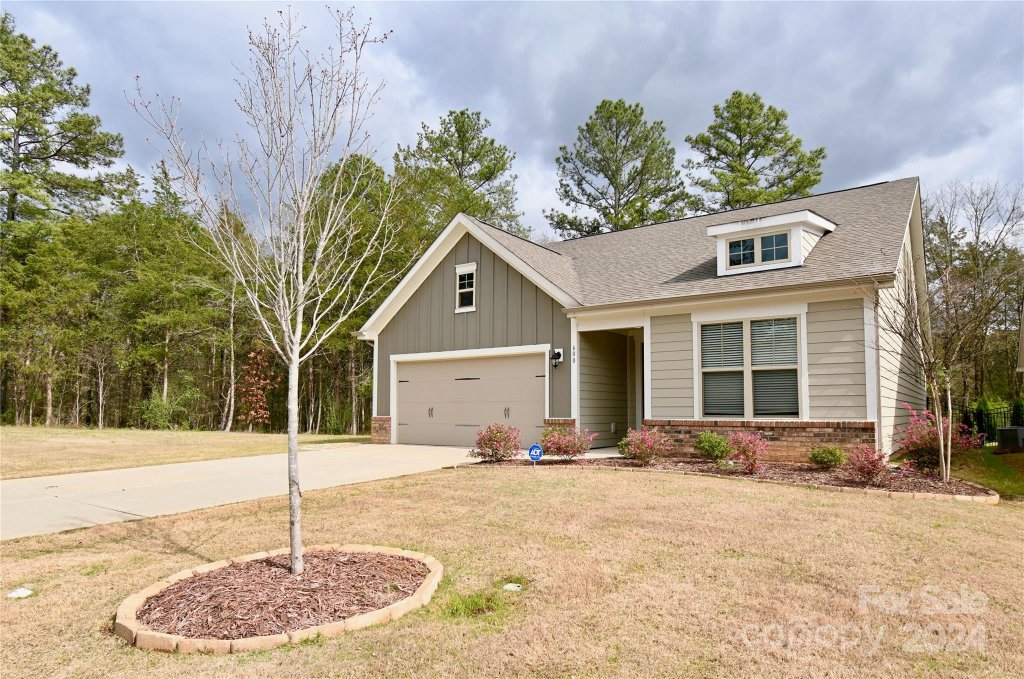 600 Rustlewood Way