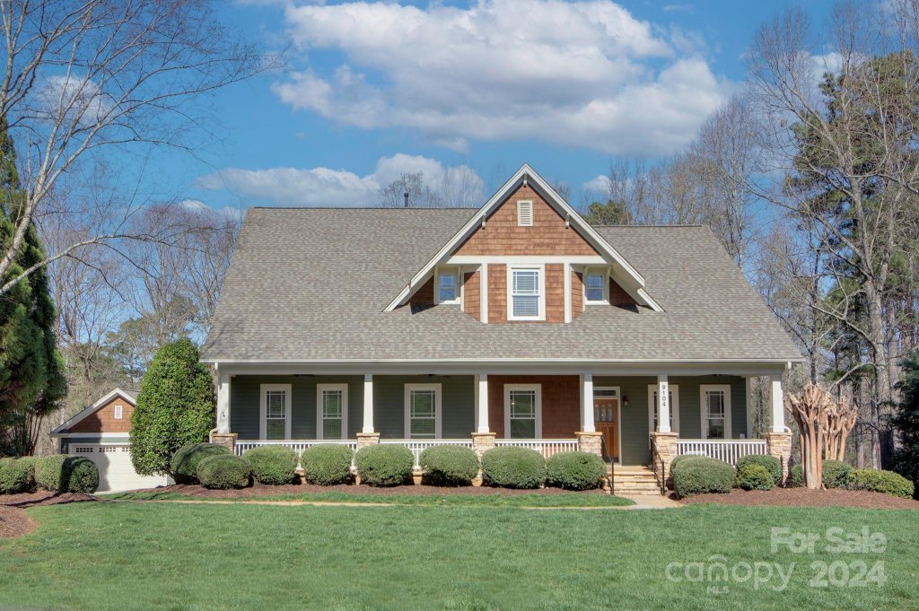 9104 Shorewood Place