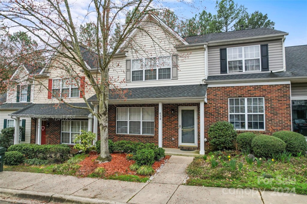 638 Emerald Cove Drive