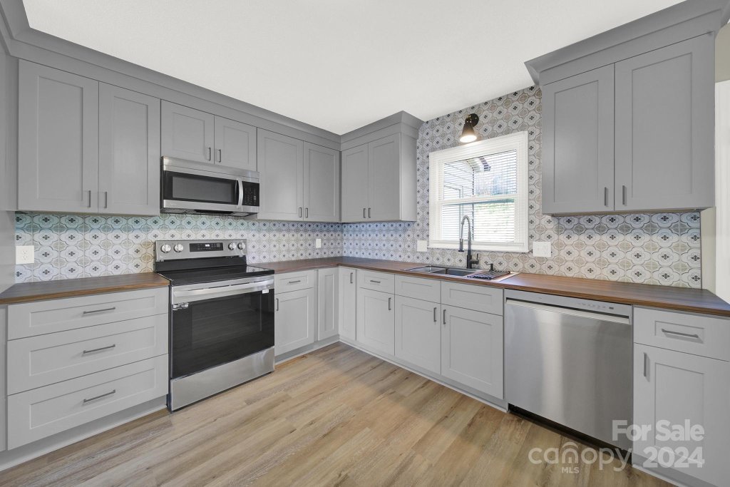 440 Stoneycreek Lane