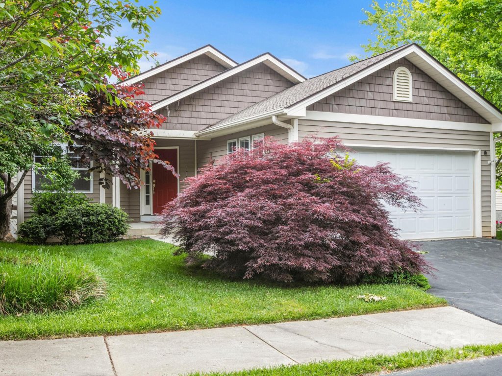 112 Clear Creekside Drive