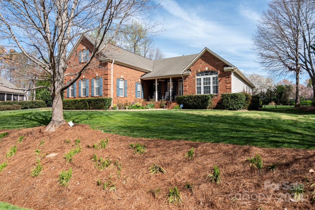 6521 Marion Lavern Road