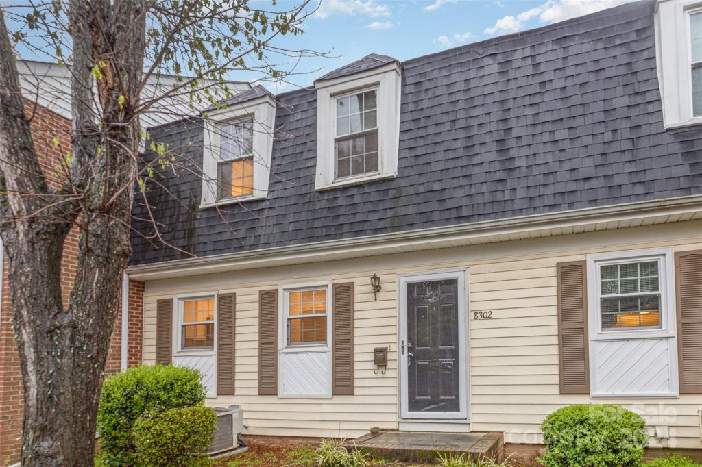 8302 Knights Bridge Road