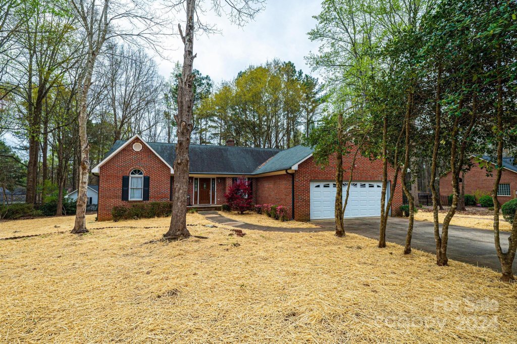 6780 Hawks Nest Lane