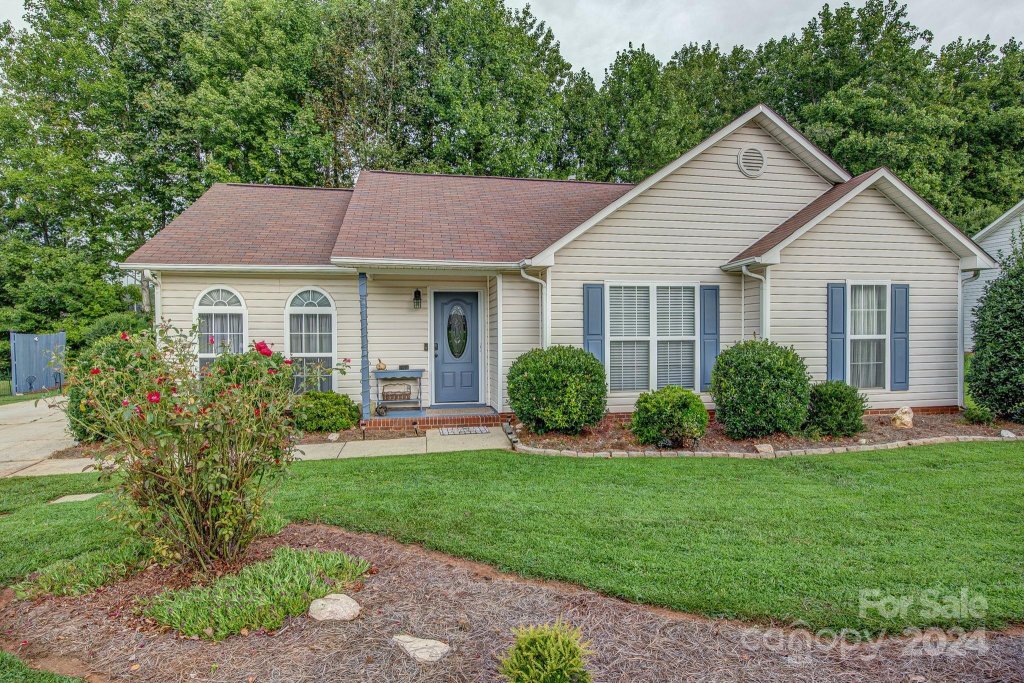 2451 Hawk Ridge Drive