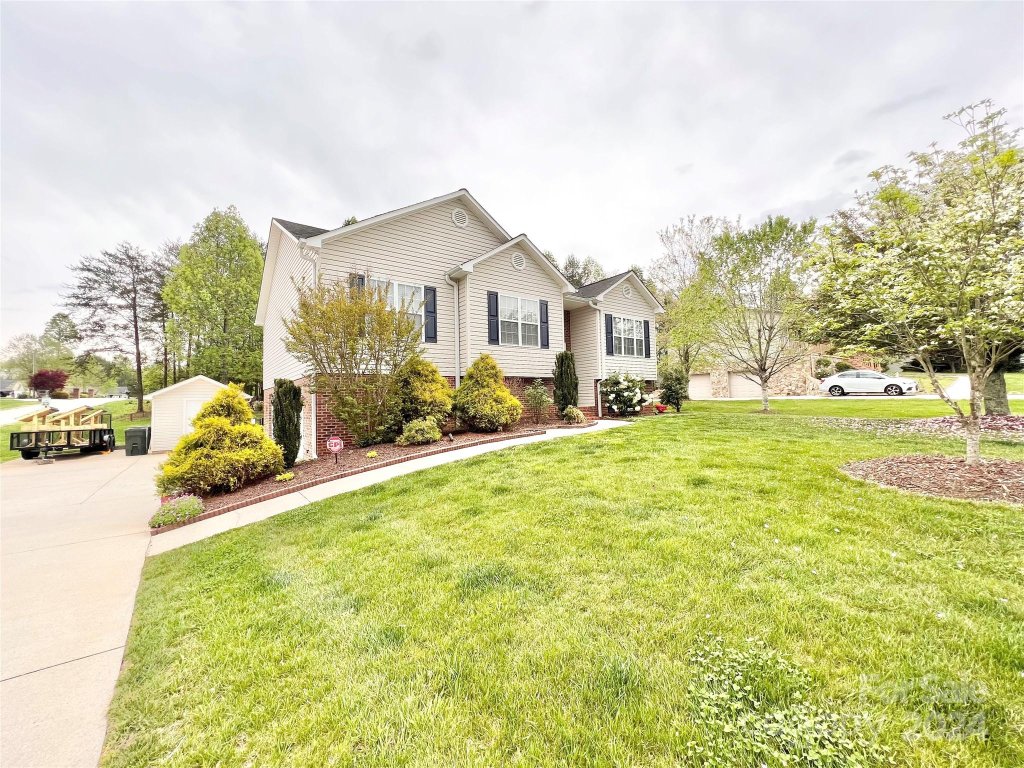 157 Deer Creek Drive