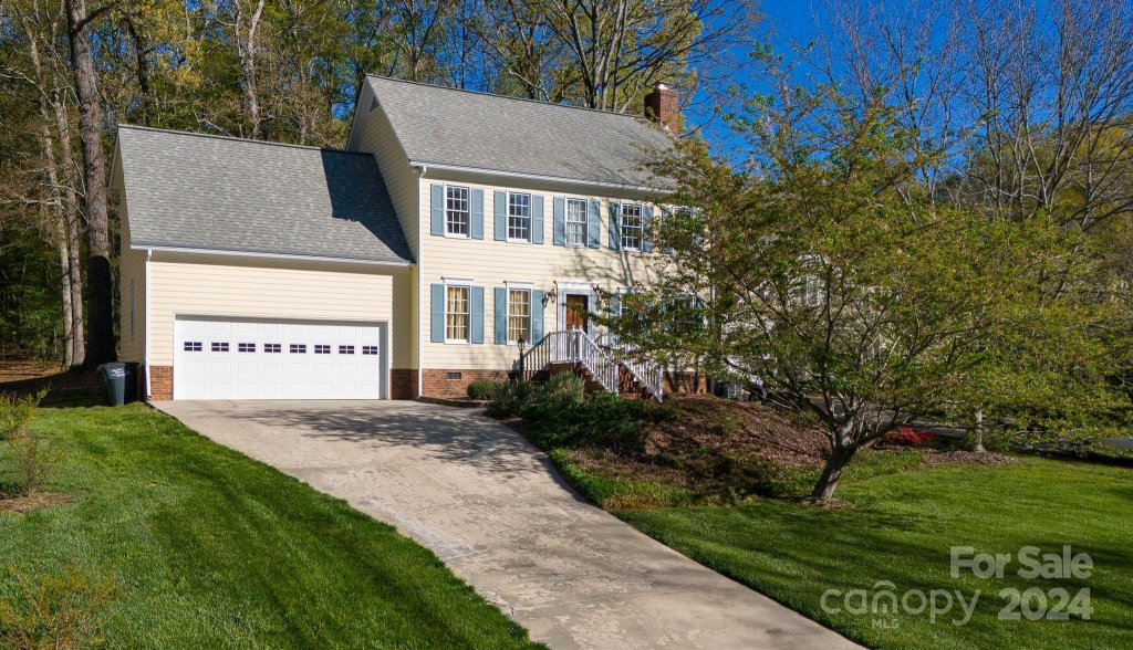 3085 Hitching Post Lane