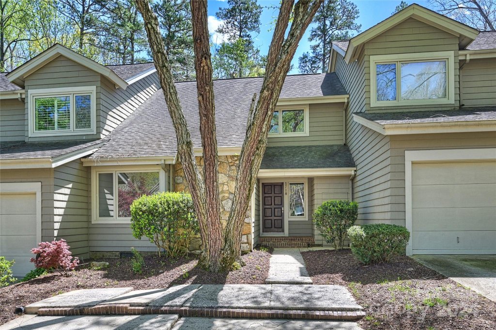 5718 Courtview Drive