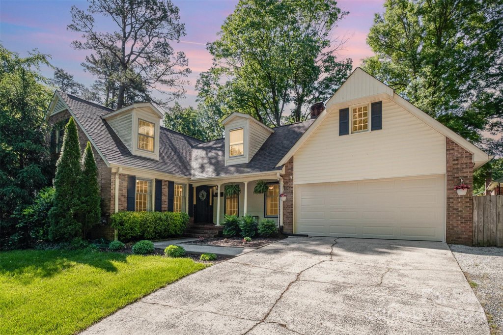 9145 Wedgewood Drive