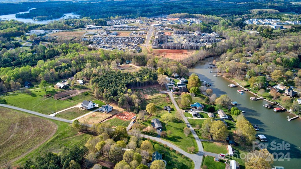 4229 Candlewood Drive 10