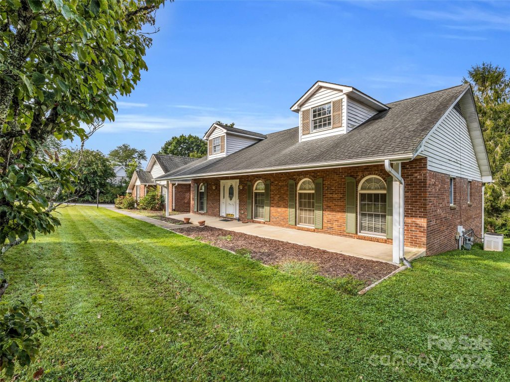 116 Mountain Valley Drive