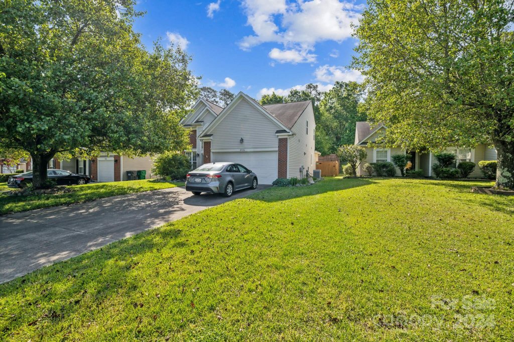 2926 Crawford Brook Lane