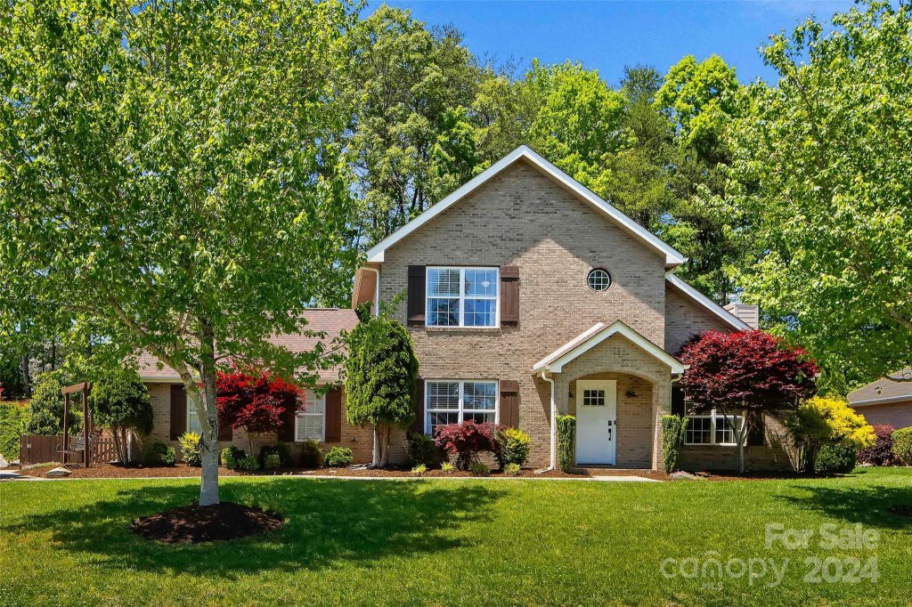 1313 Crown Ridge Drive
